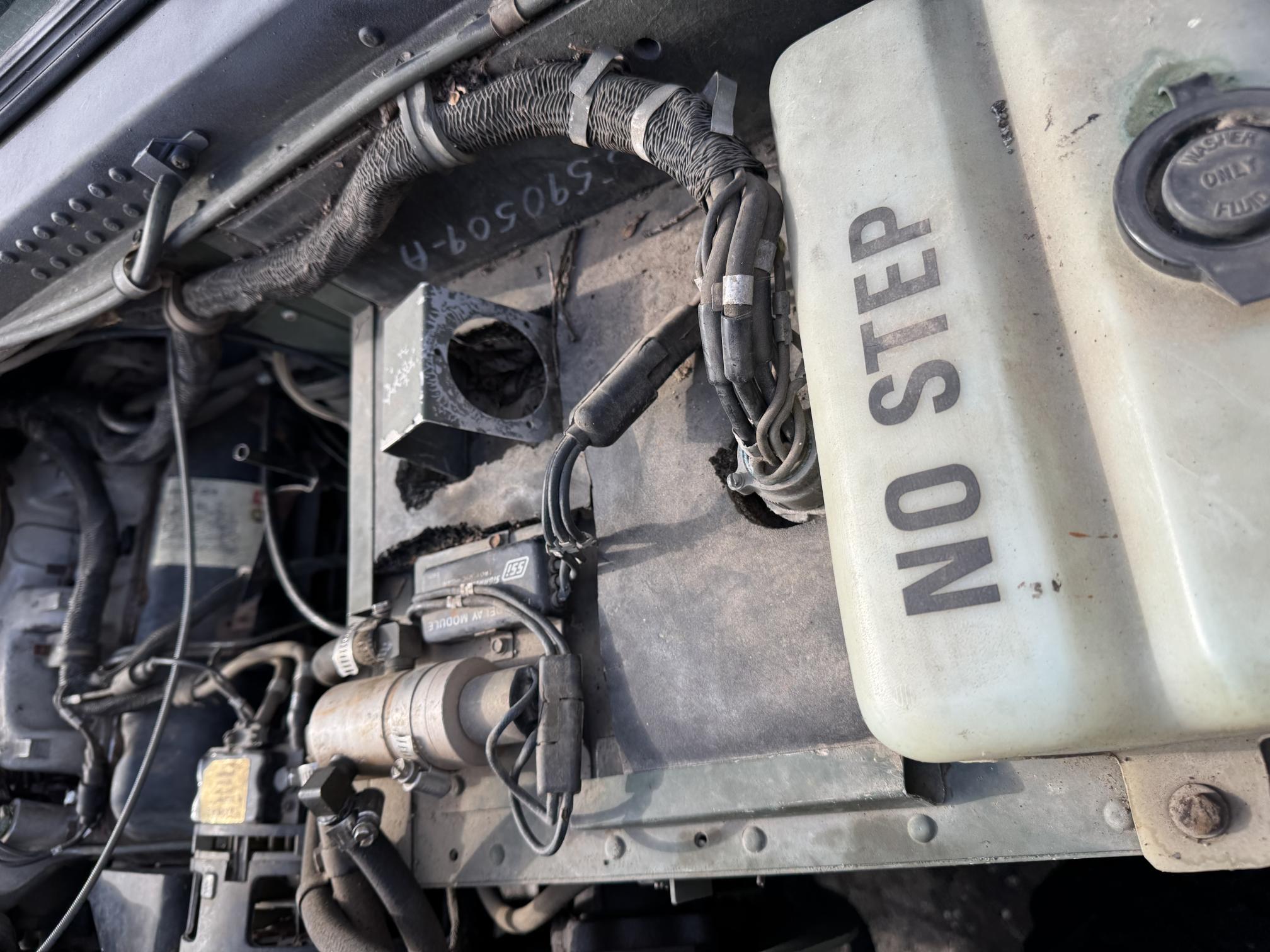 1984 AM GENERAL M998 - Image 11